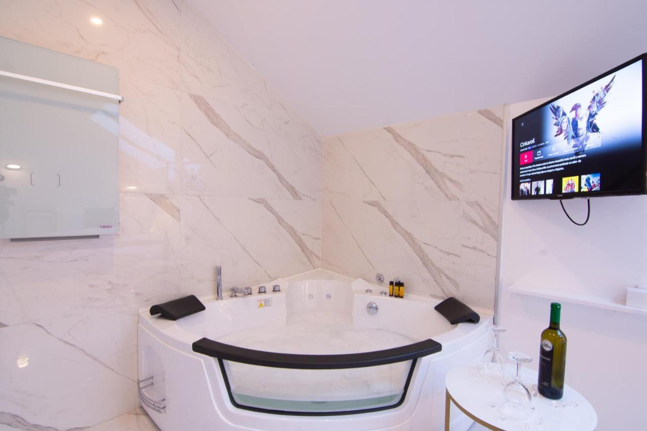 Lumiere Luxe Suites Beograd Ngoại thất bức ảnh